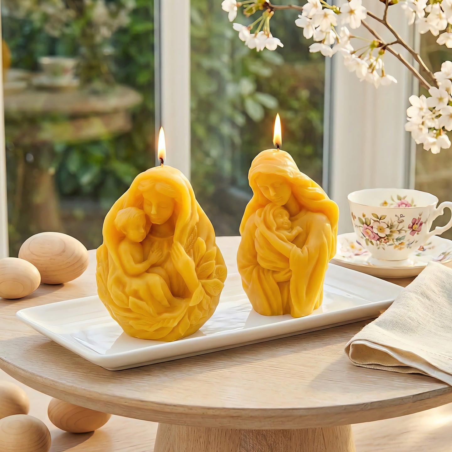 Madonna And Child Beeswax Candle Accord 3