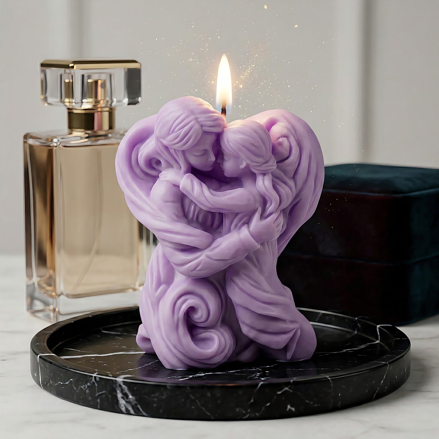 Mothers Embrace Scented Candle Accord 1