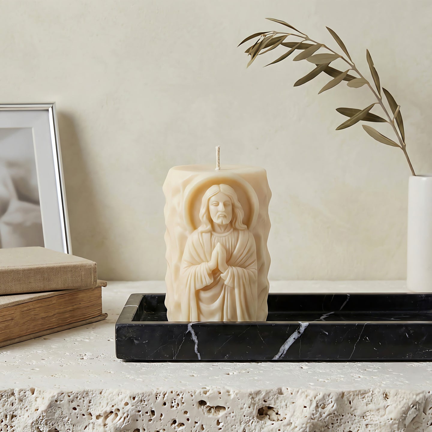 Svíčka ze včelího vosku Modlící se Ježíš Akord 2