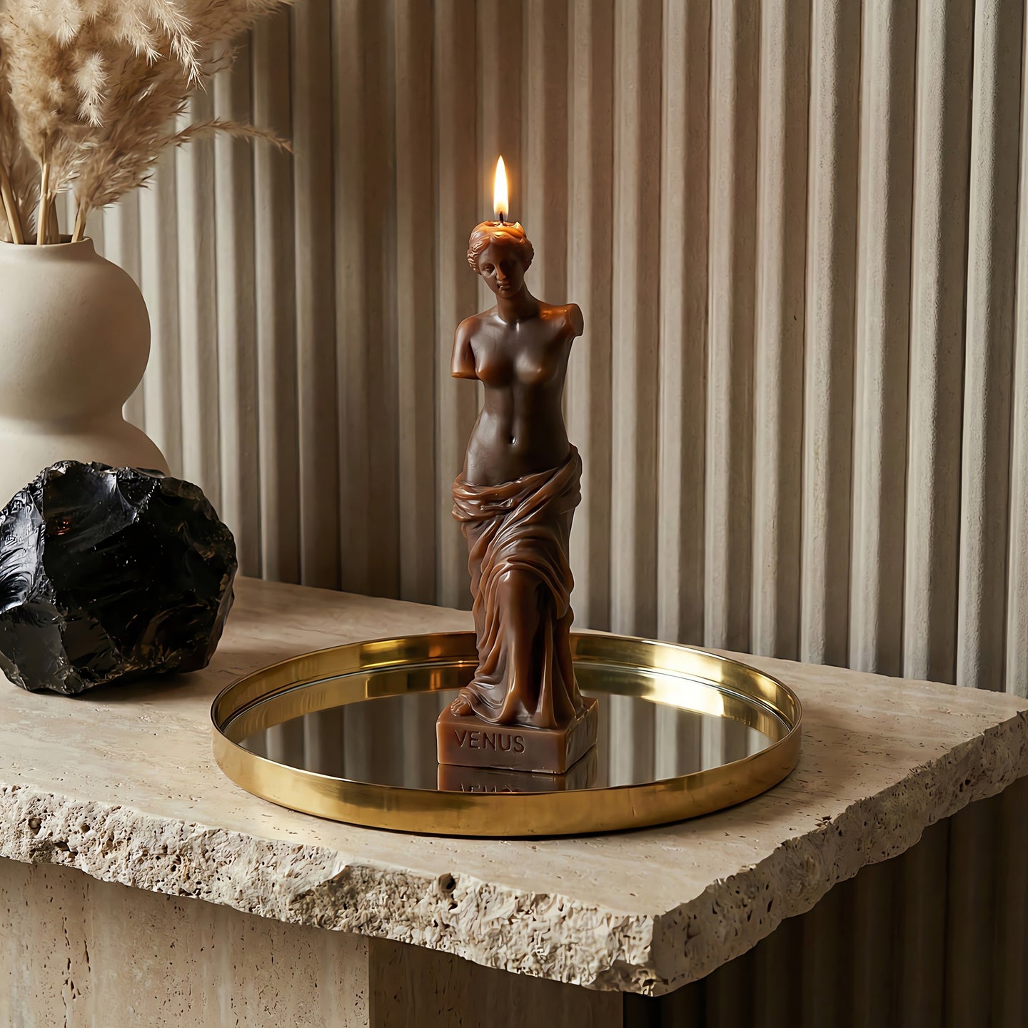 Venus Beeswax Candle Accord 1