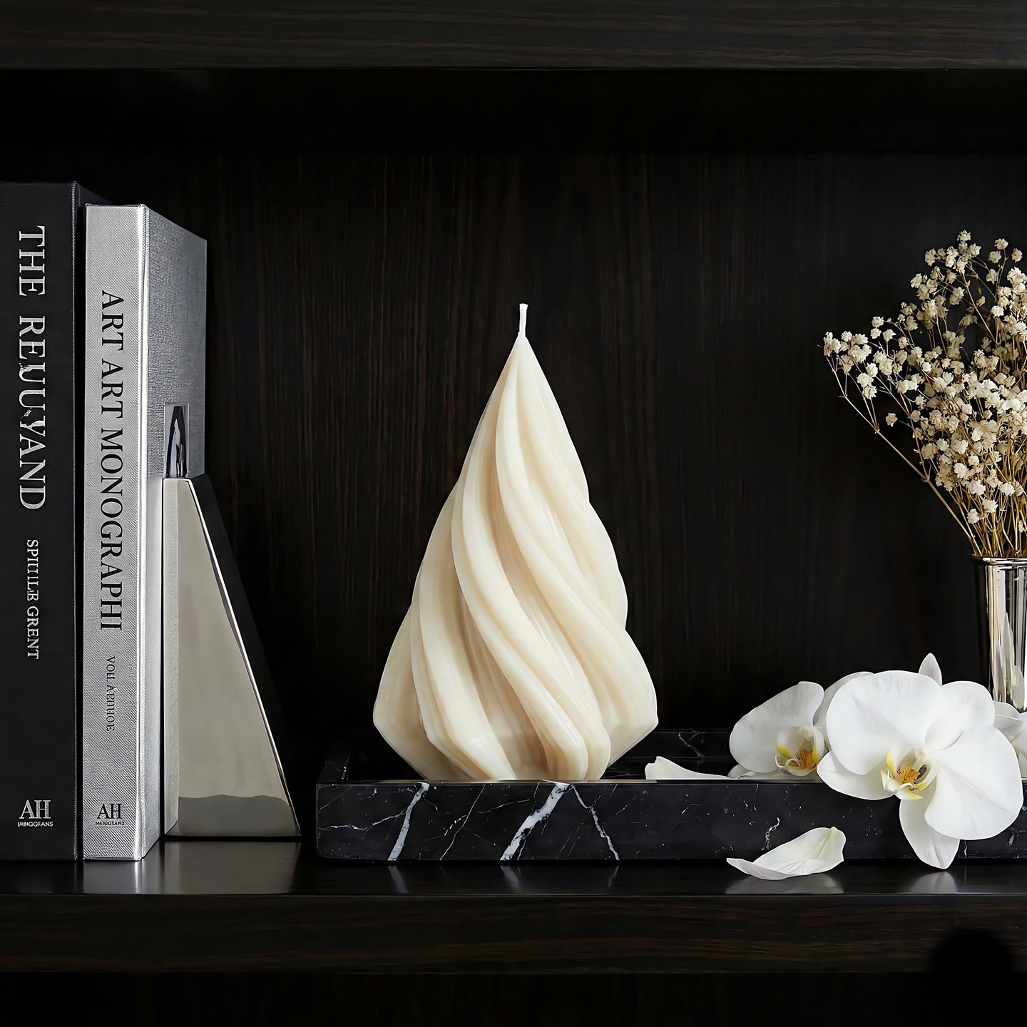 Wavy Christmas Tree Beeswax Candle Accord 2